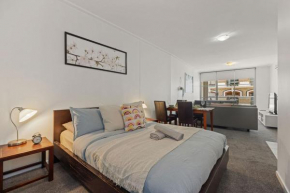 A Cozy Studio for 6 Next to Darling Harbour Sydney